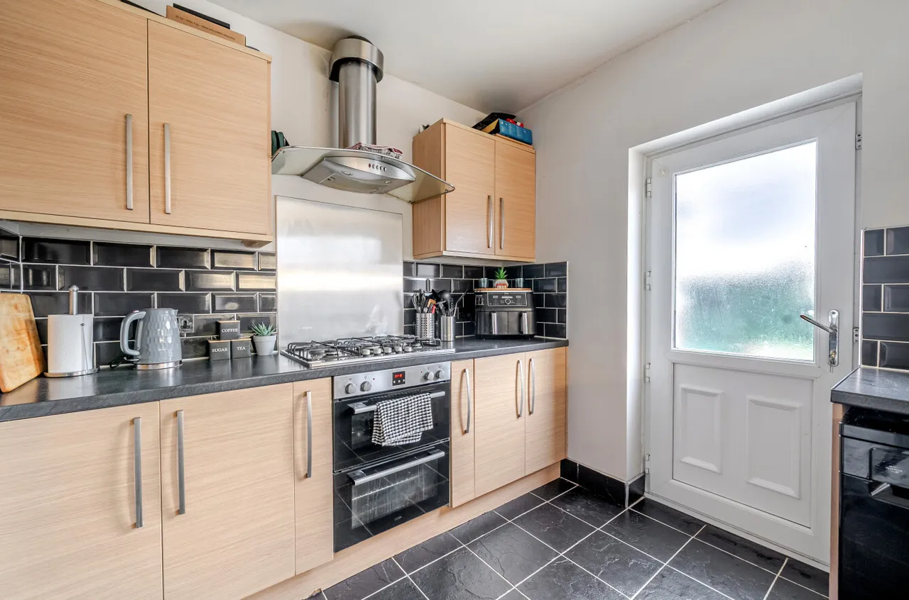 Cow Lane, Ryhill, WF4, photo 13