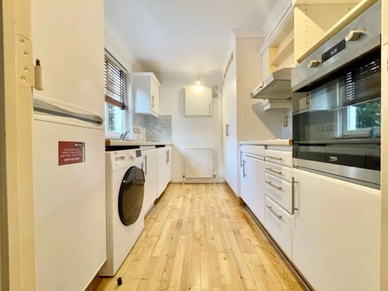 Queen Of Denmark Court, London, SE16, photo 8