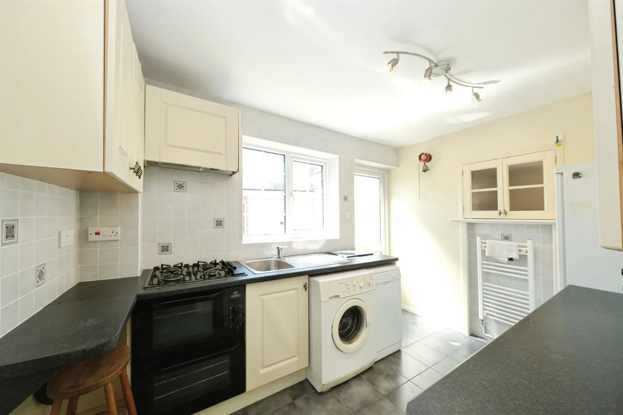 Castle Street, Melbourne, DE73, photo 6
