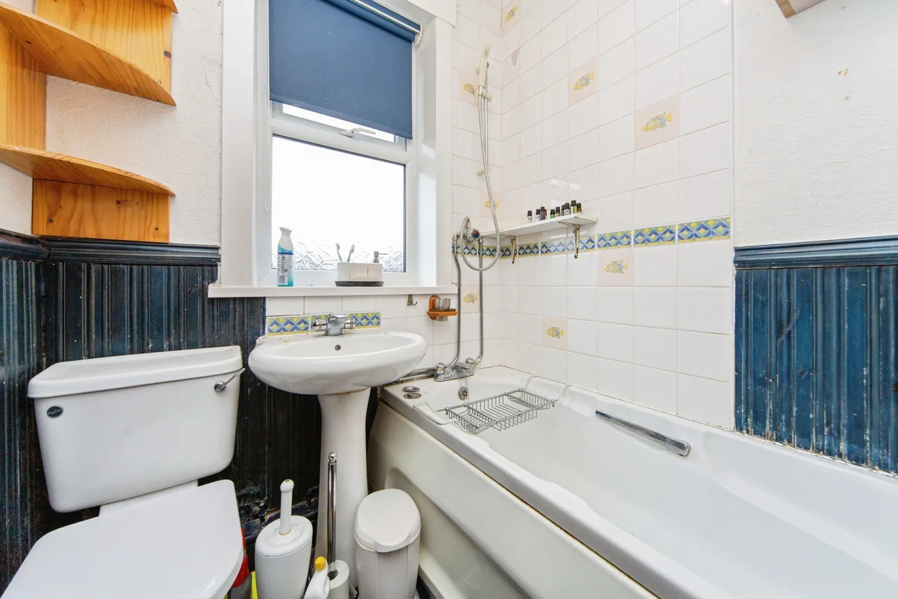 Singleton Avenue, Birkenhead, CH42, photo 8