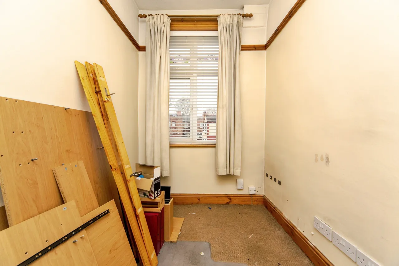 Singleton Avenue, Birkenhead, CH42, photo 13