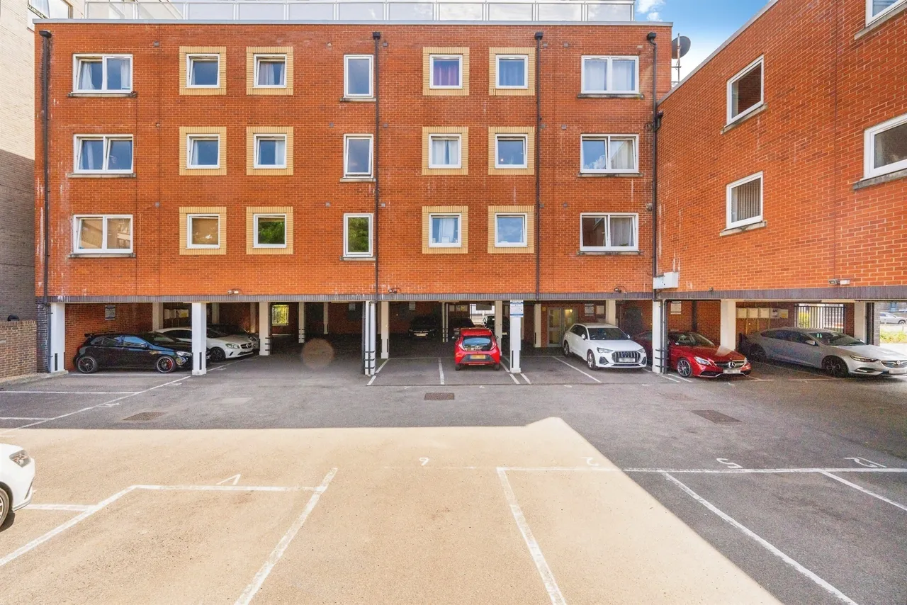 Malden Road, Watford, photo 12