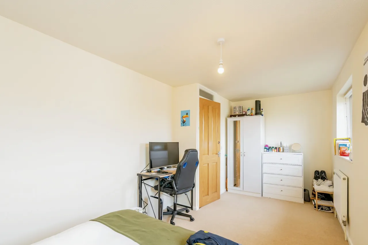 Farndell Close, Chichester, PO19, photo 12