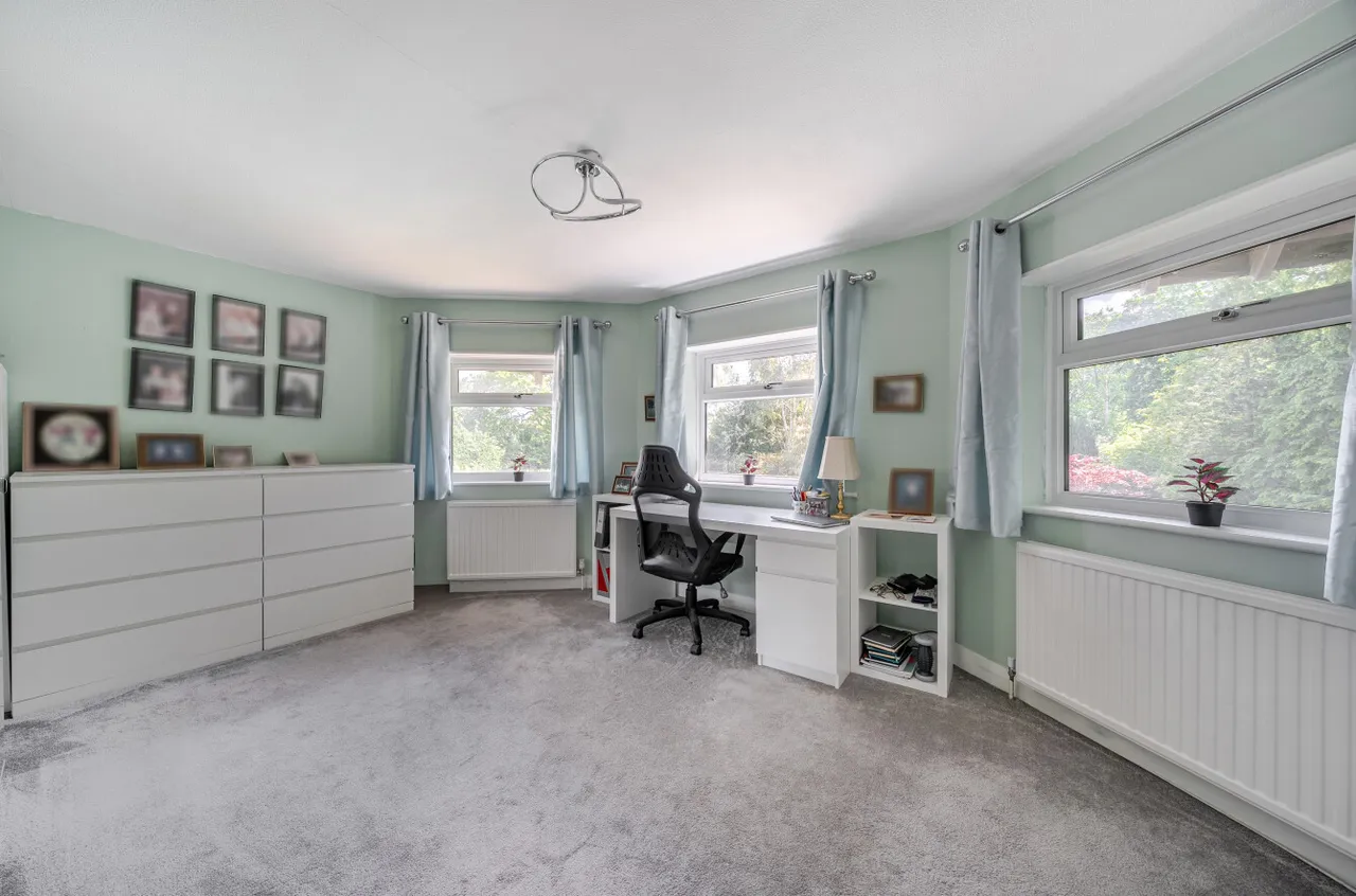 Avenue Road, Farnborough, Hampshire, GU14 7BW, photo 18