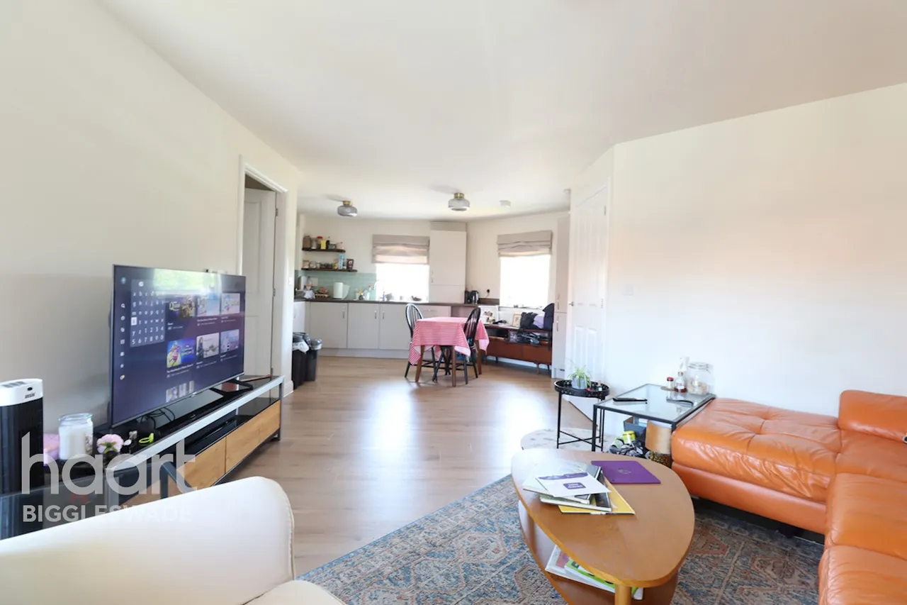 Belpaire Close, Lower Stondon, SG16, photo 3