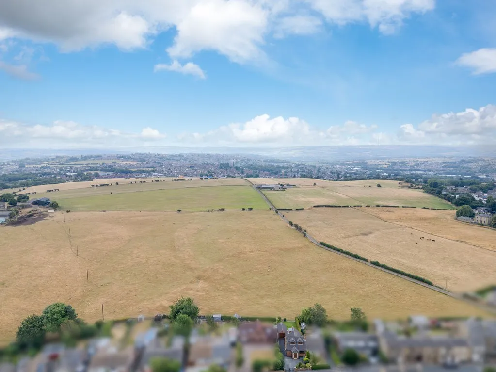 Craven Lane, Gomersal BD19 4QU, photo 18