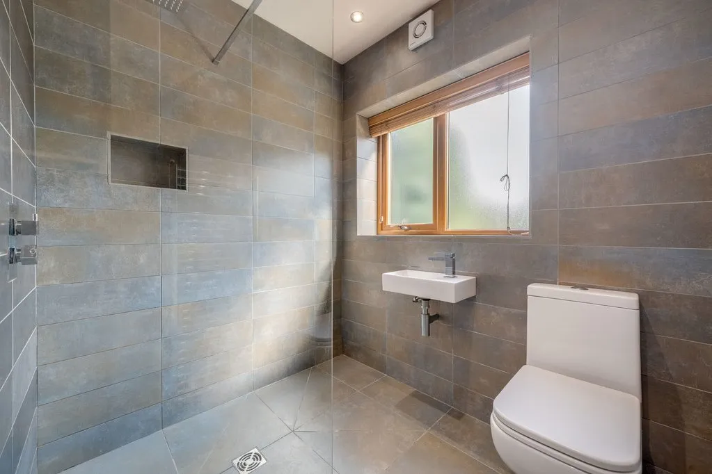 Craven Lane, Gomersal BD19 4QU, photo 15