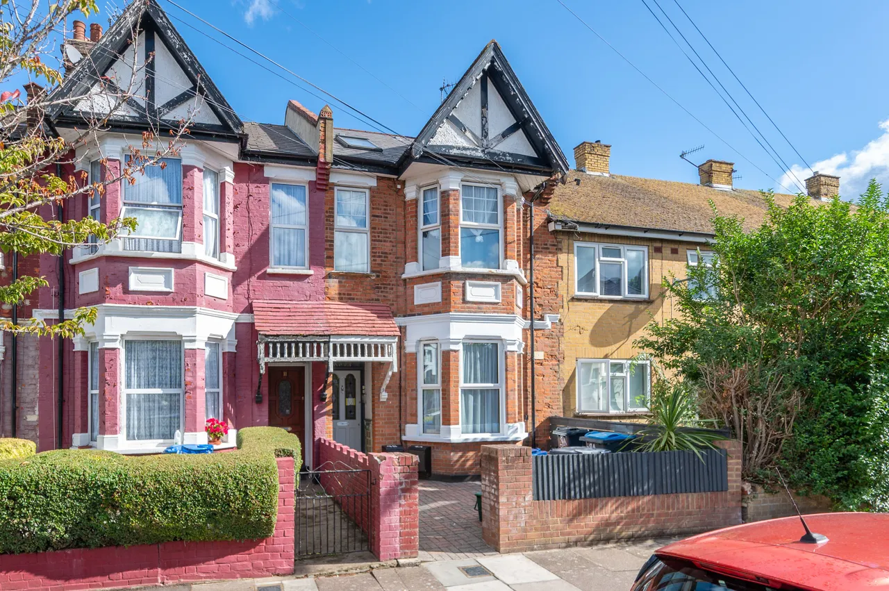 9a Litchfield Gardens, London, photo 2