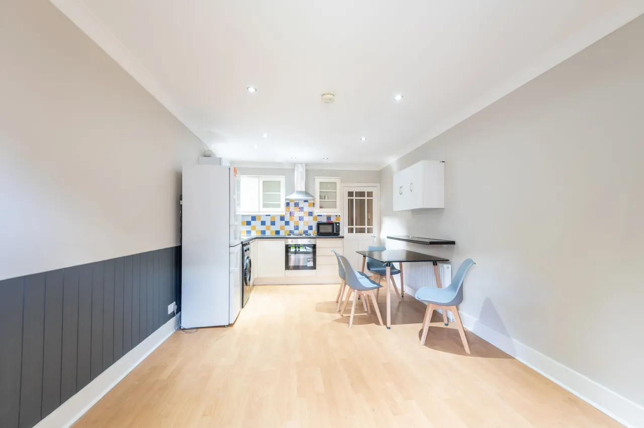 9a Litchfield Gardens, London, photo 4