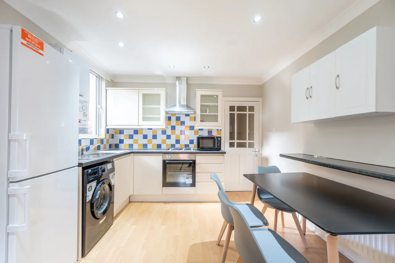 9a Litchfield Gardens, London, photo 9