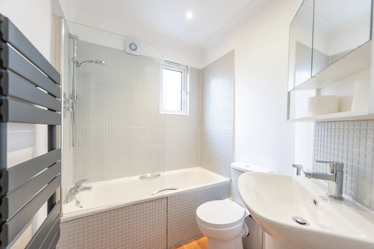 9a Litchfield Gardens, London, photo 5