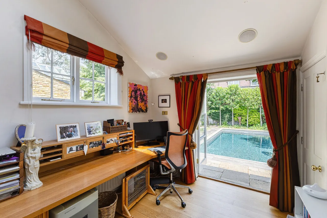 Lingfield Road, Wimbledon, South West London, photo 12