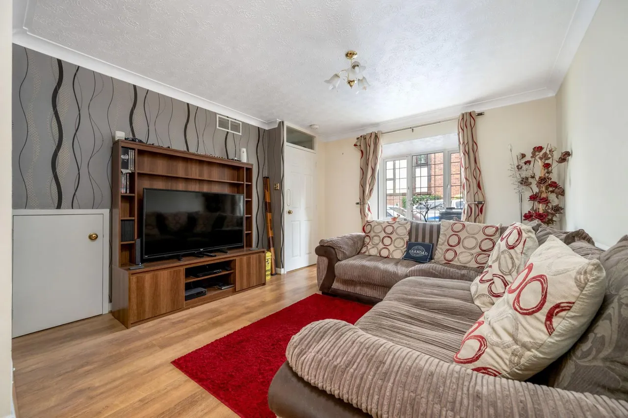 Brookside, Werrington, PE4, photo 3