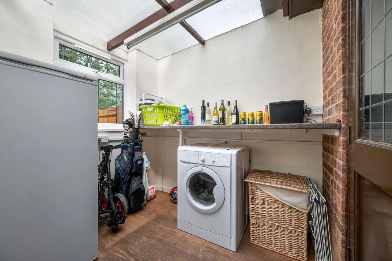 Brookside, Werrington, PE4, photo 8