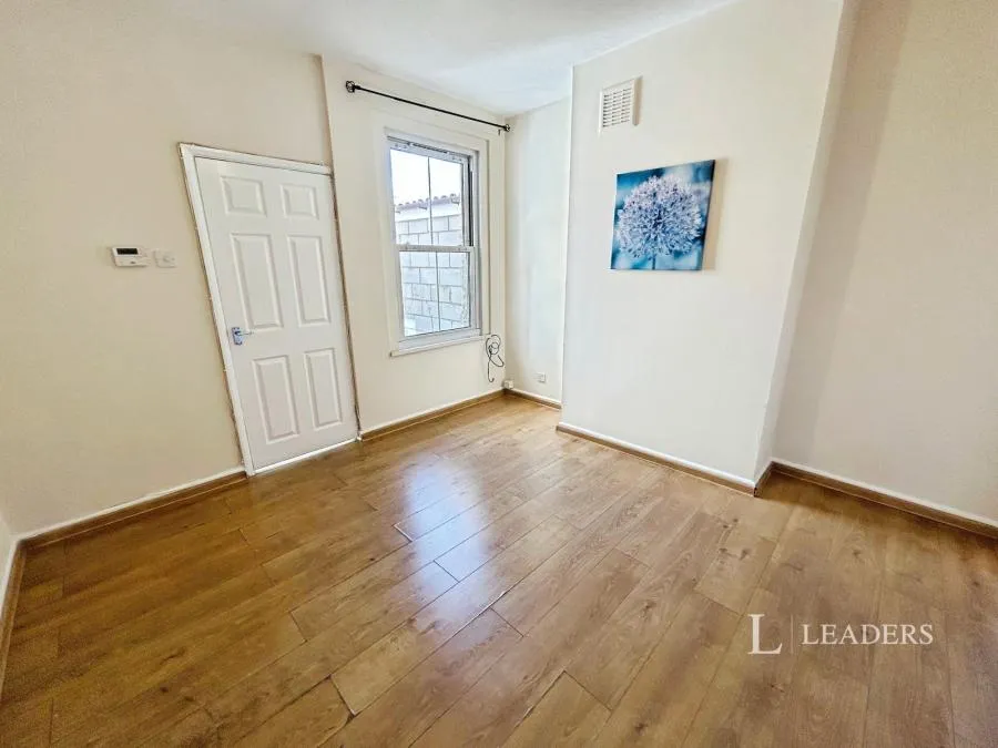 Gladstone Street, Peterborough, PE1, photo 7