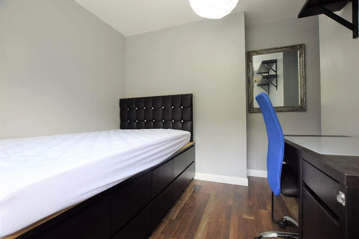 Tenterden Drive, Canterbury, CT2, photo 14