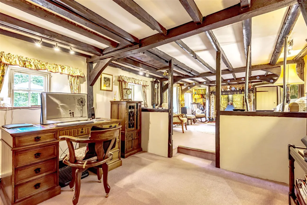 Dibles Road, Warsash, photo 6