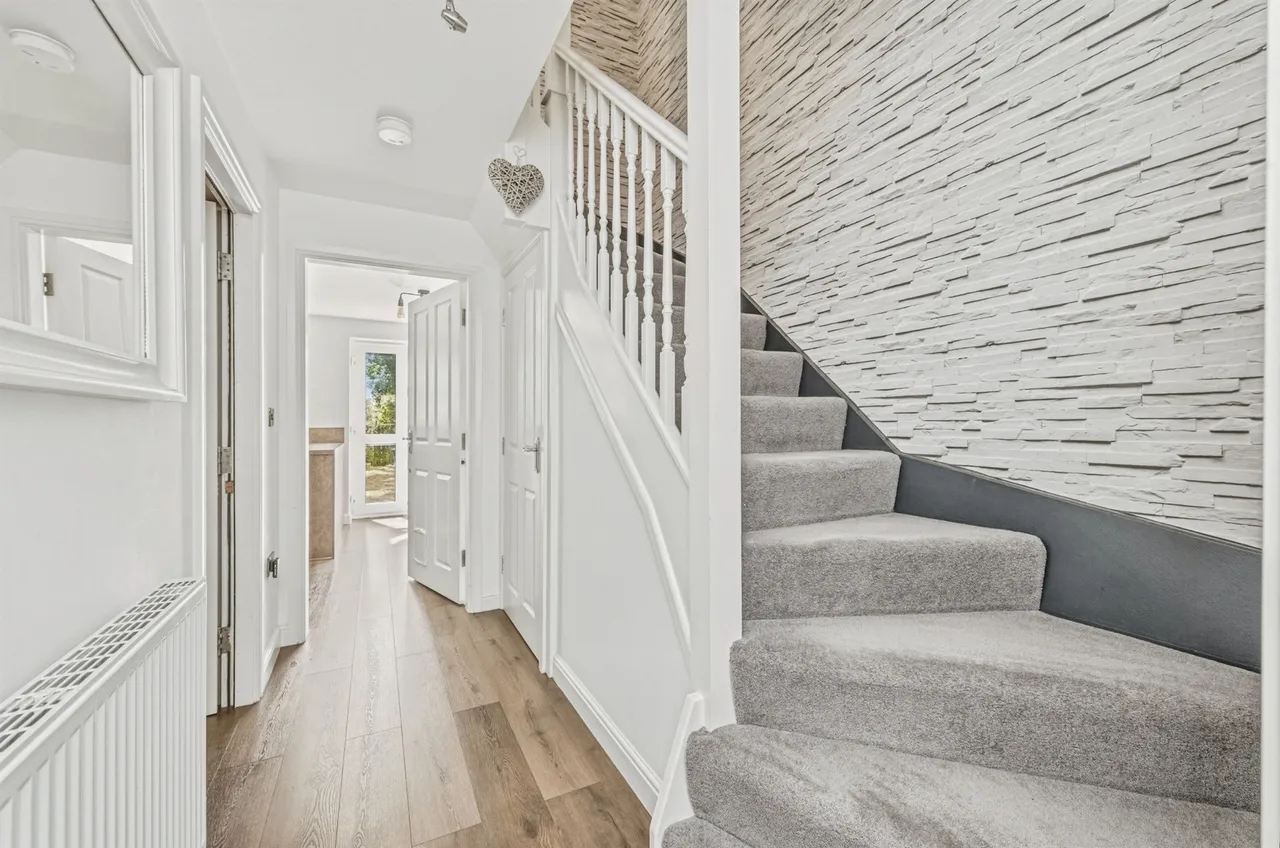 Prospect Road, Longwood, HD3, photo 2