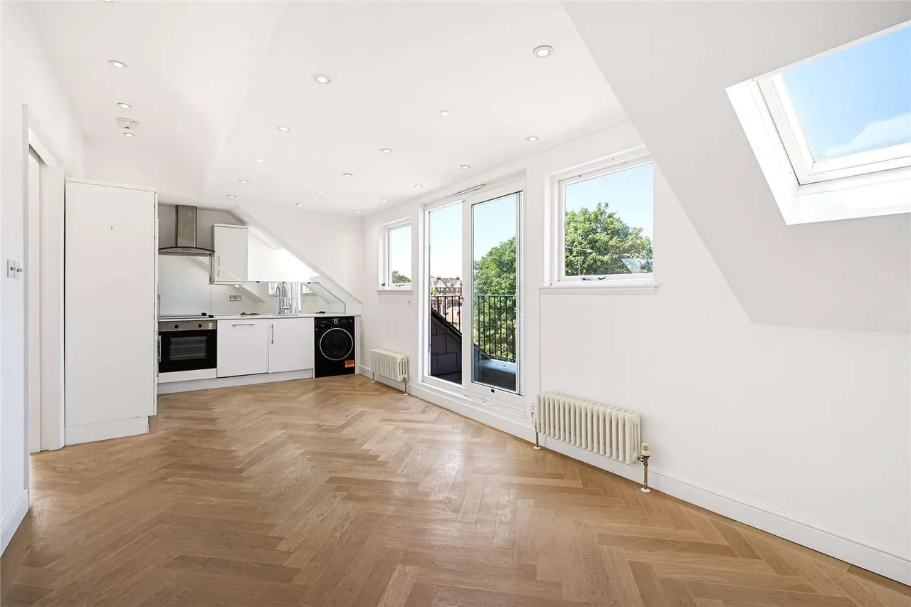 Ornan Road, London, NW3, photo 2