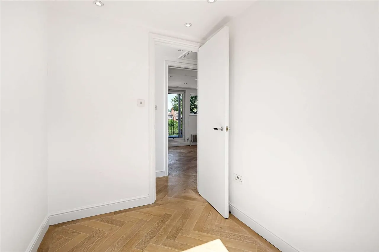 Ornan Road, London, NW3, photo 13