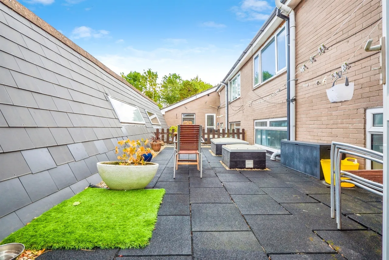 Linnet Close, Pentwyn, Cardiff, photo 6