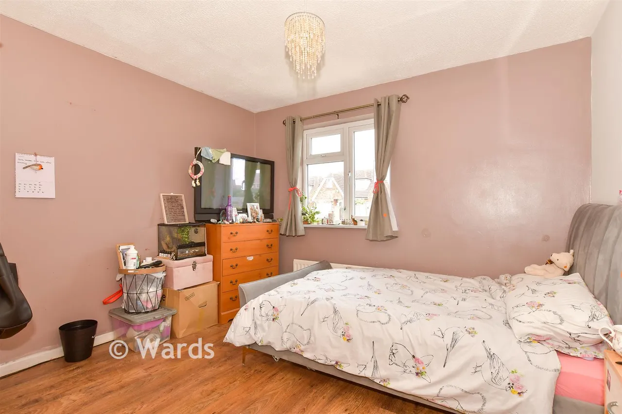 St. James Close, Warden Bay, ME12, photo 6