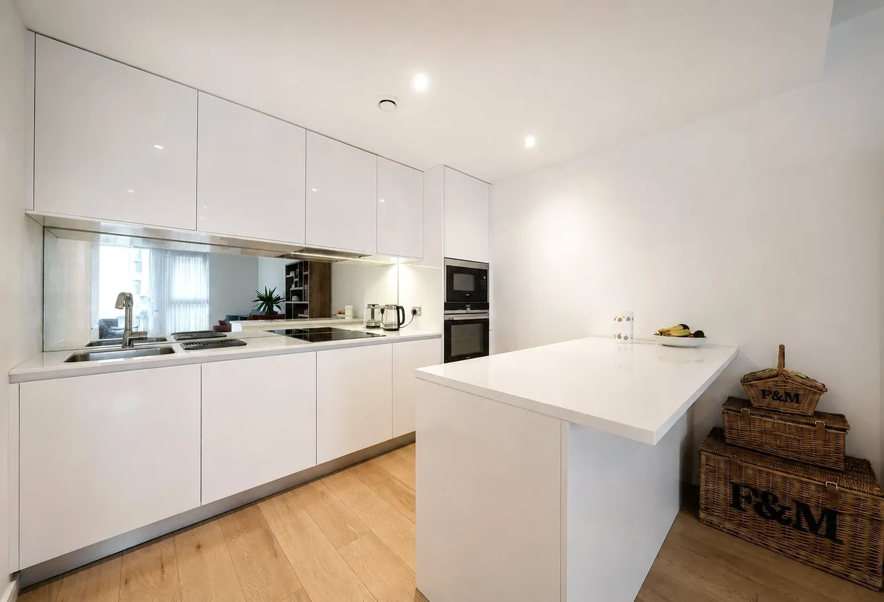 Eastfields Avenue, London, SW18 1JY, photo 5