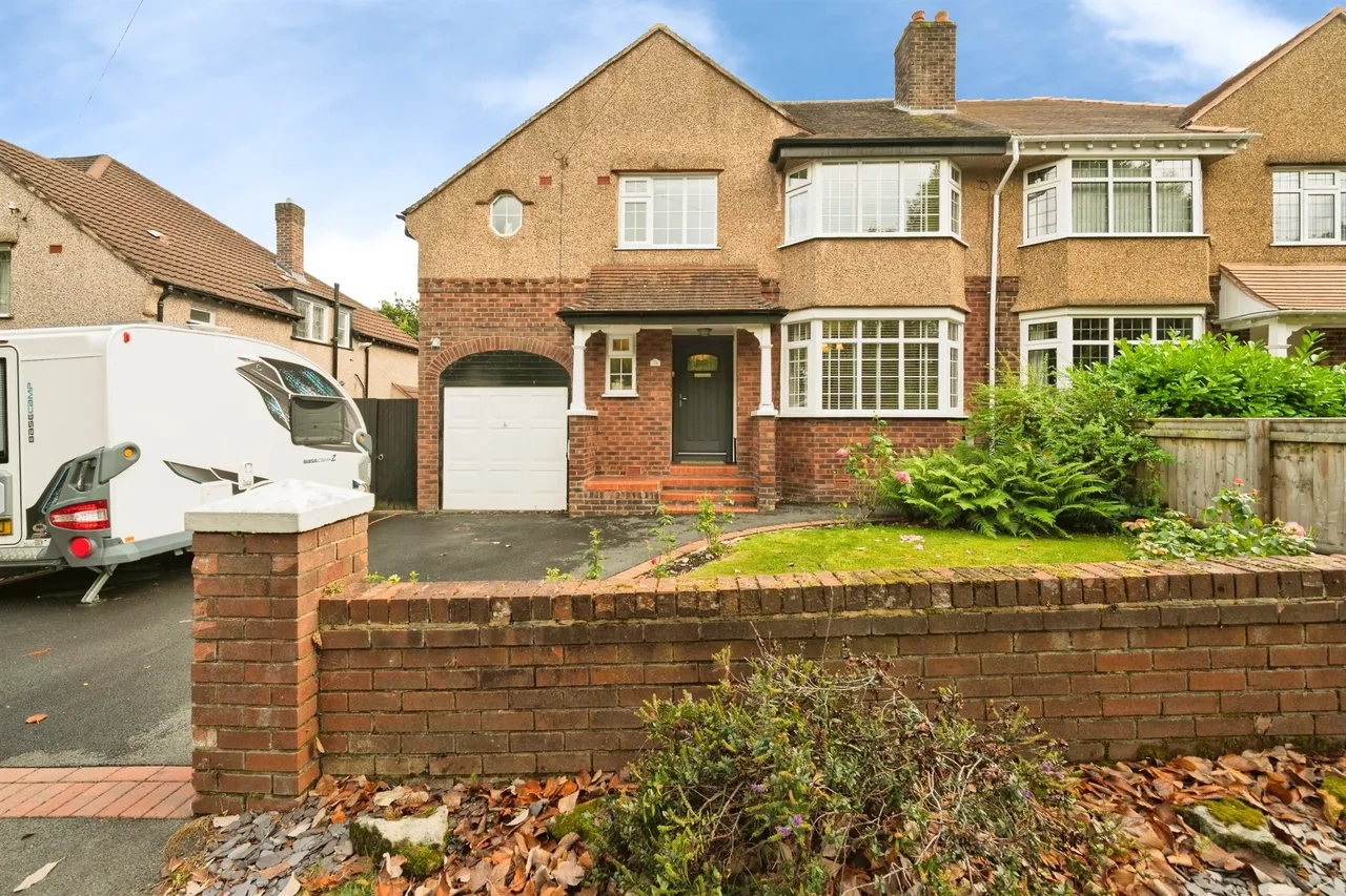 4 bed house for sale — Thornton Avenue, Wirral