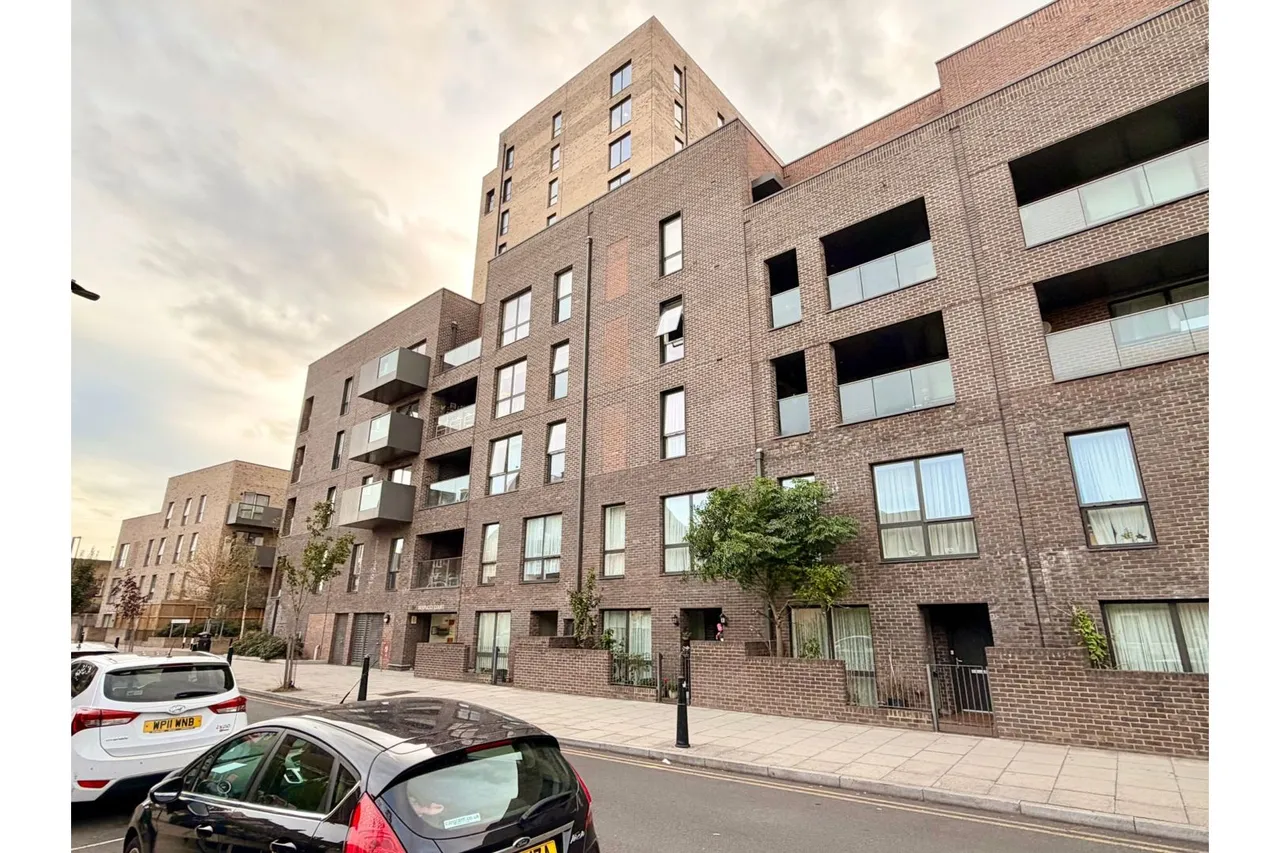 Aston Street, London, E14, photo 12