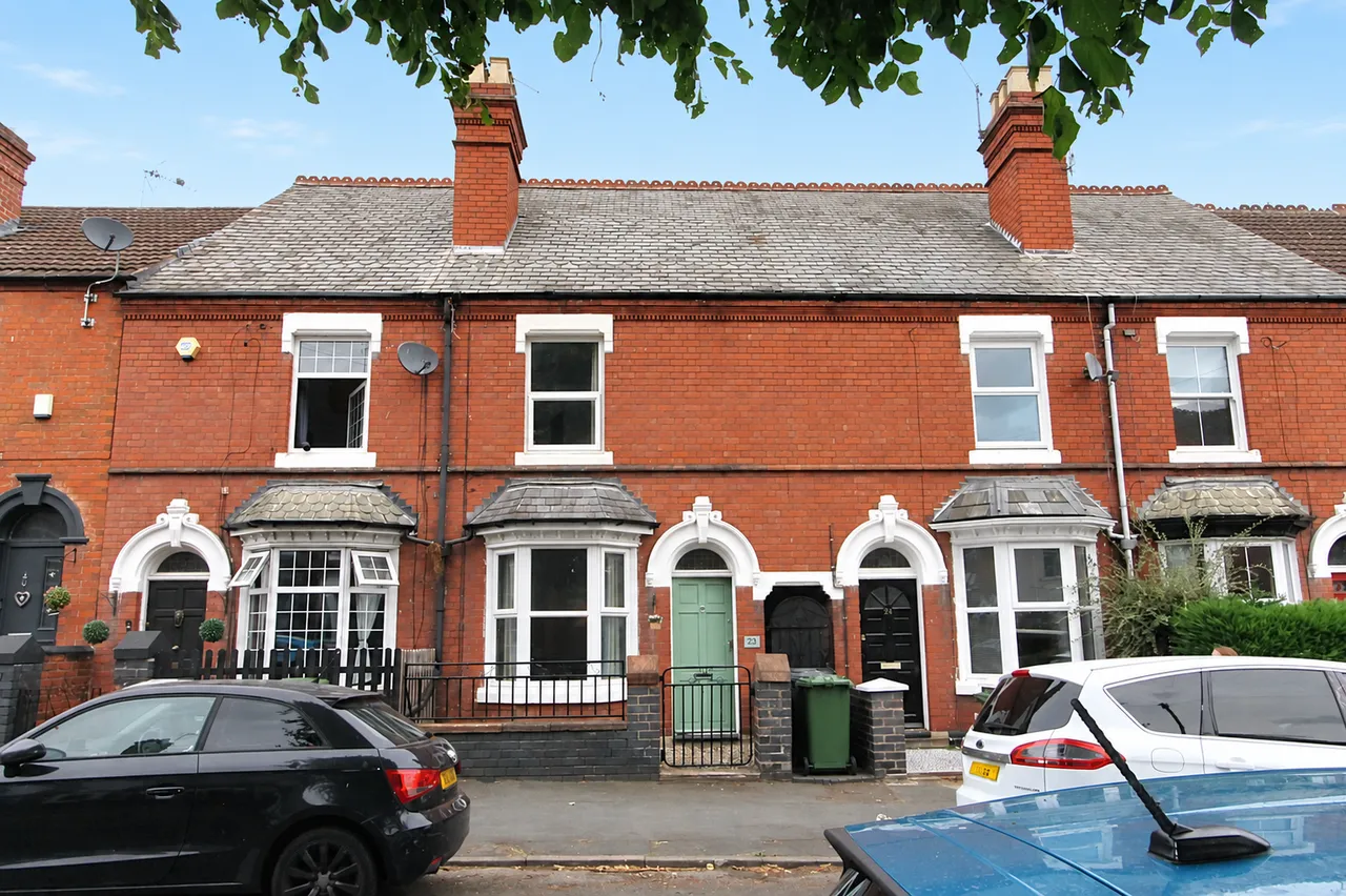 3 bed house for sale — Woodfield Crescent, Kidderminster