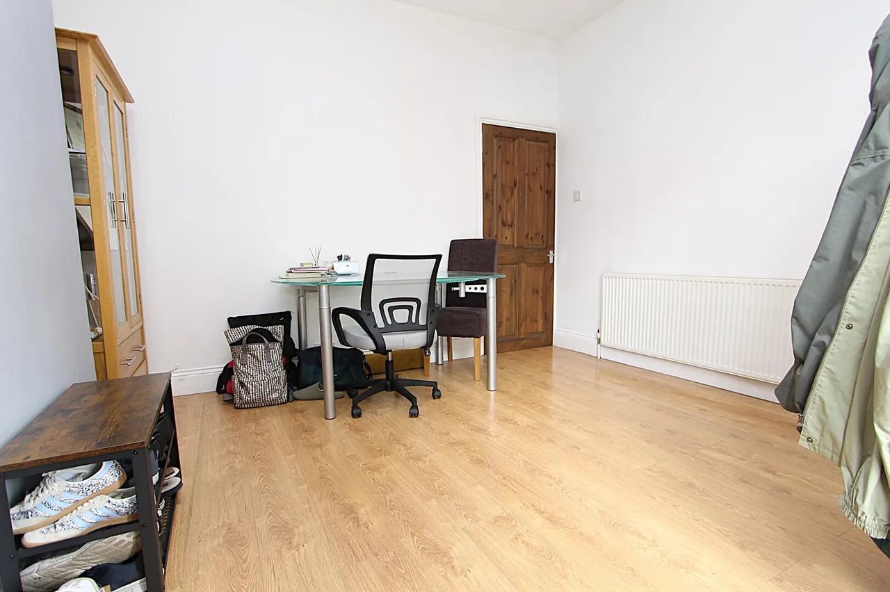Woodfield Crescent, Kidderminster, photo 3