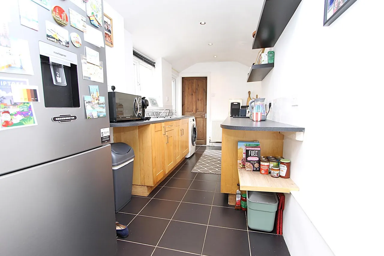 Woodfield Crescent, Kidderminster, photo 4