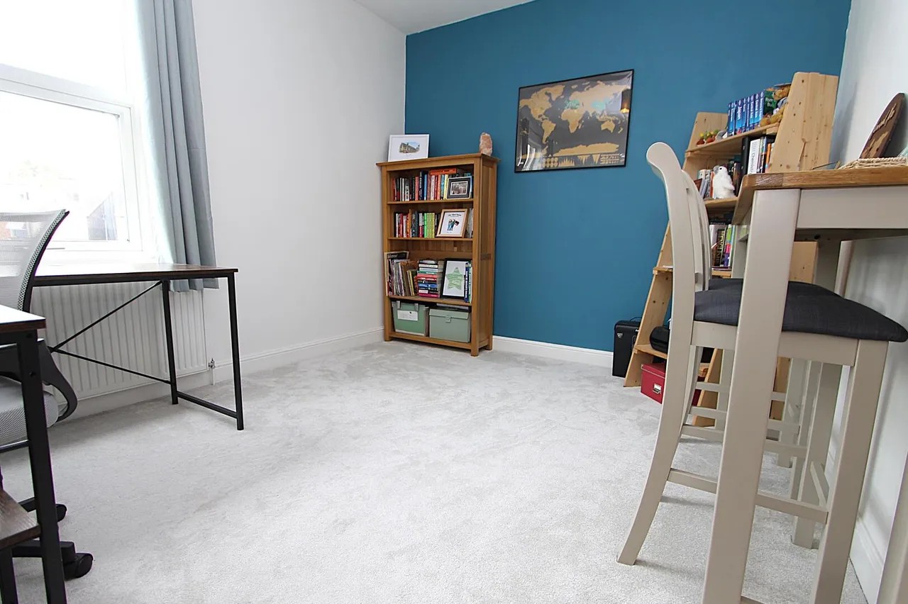 Woodfield Crescent, Kidderminster, photo 9
