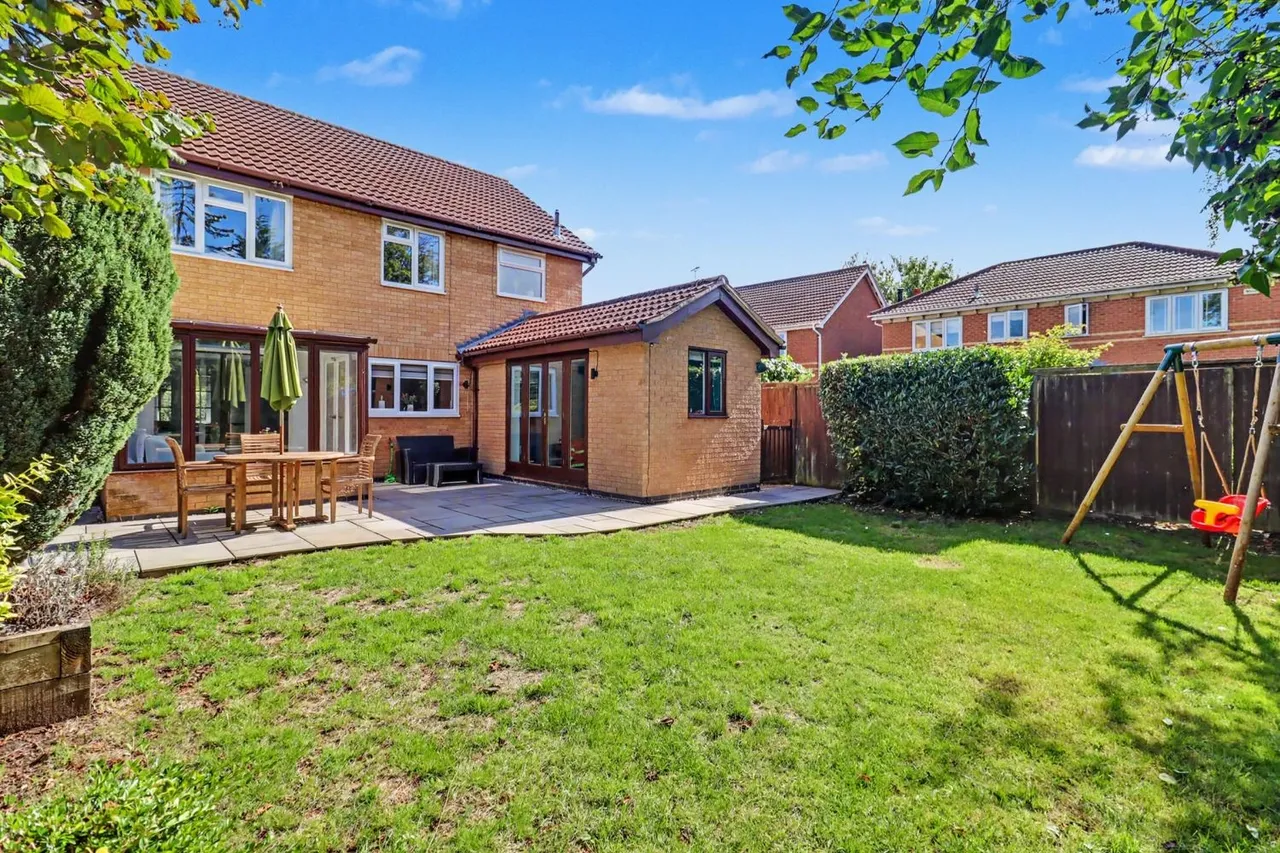 Fairfax Close, Ashby-De-La-Zouch, LE65, photo 3