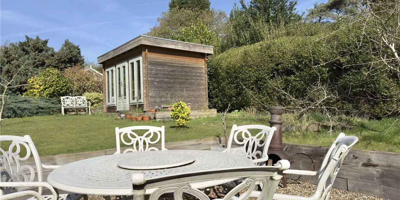 Mudhouse Lane, Burton, CH64, photo 19