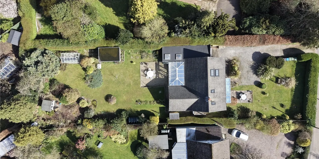 Mudhouse Lane, Burton, CH64, photo 2