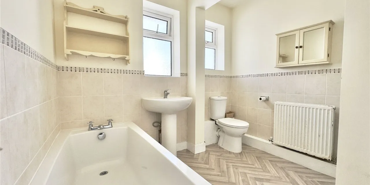 Mudhouse Lane, Burton, CH64, photo 15