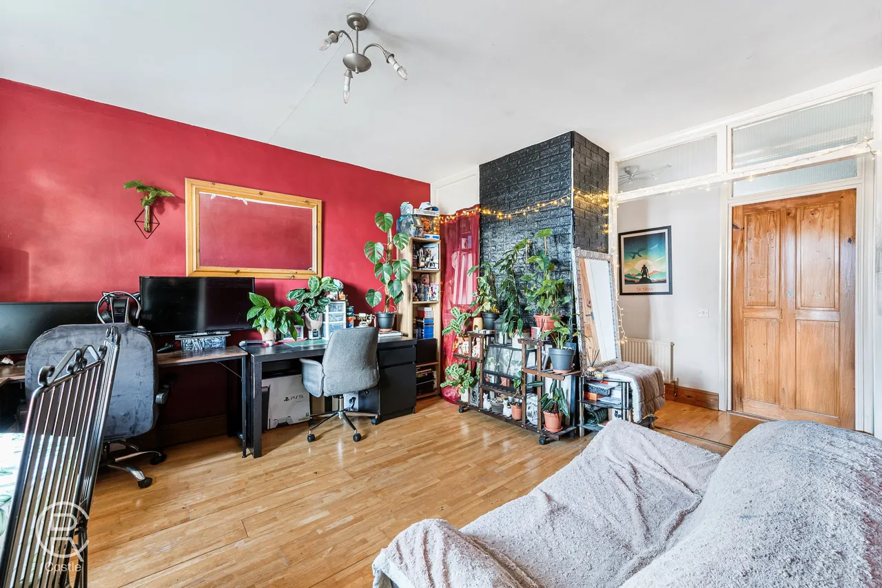 1 bed flat for sale — Charles Road, London, W13 0ND