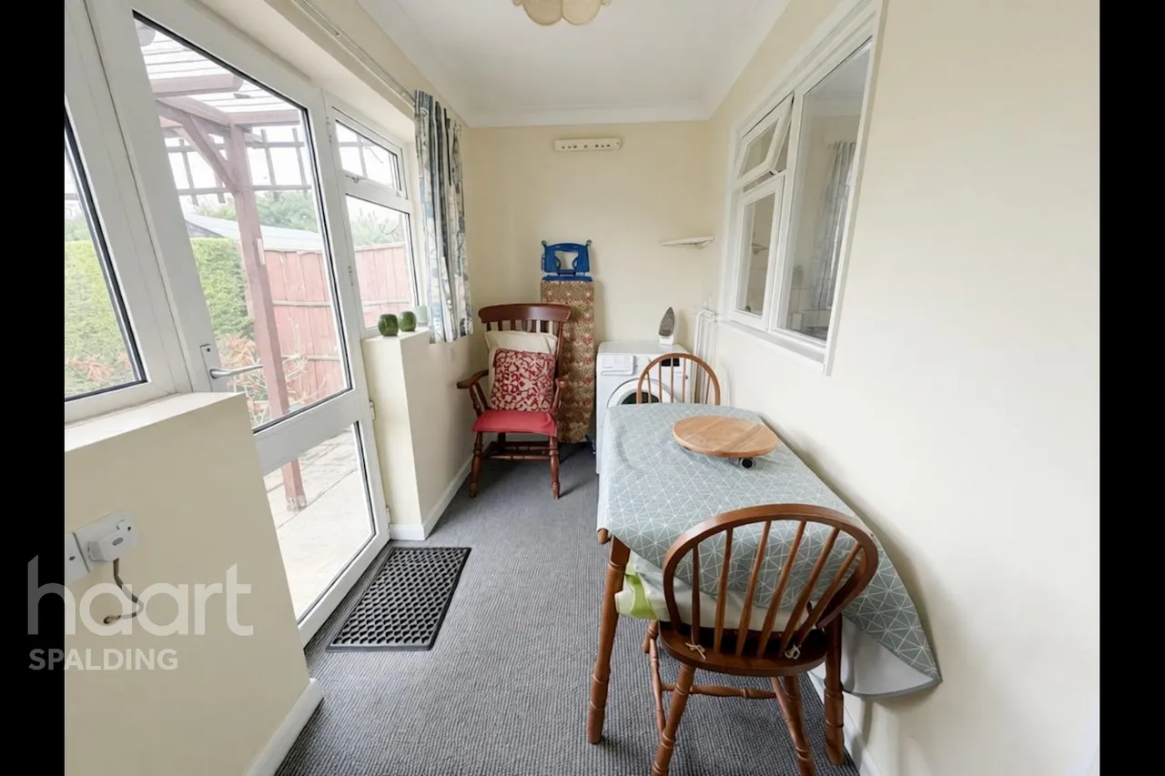 Littlebury Gardens, Holbeach, PE12, photo 12