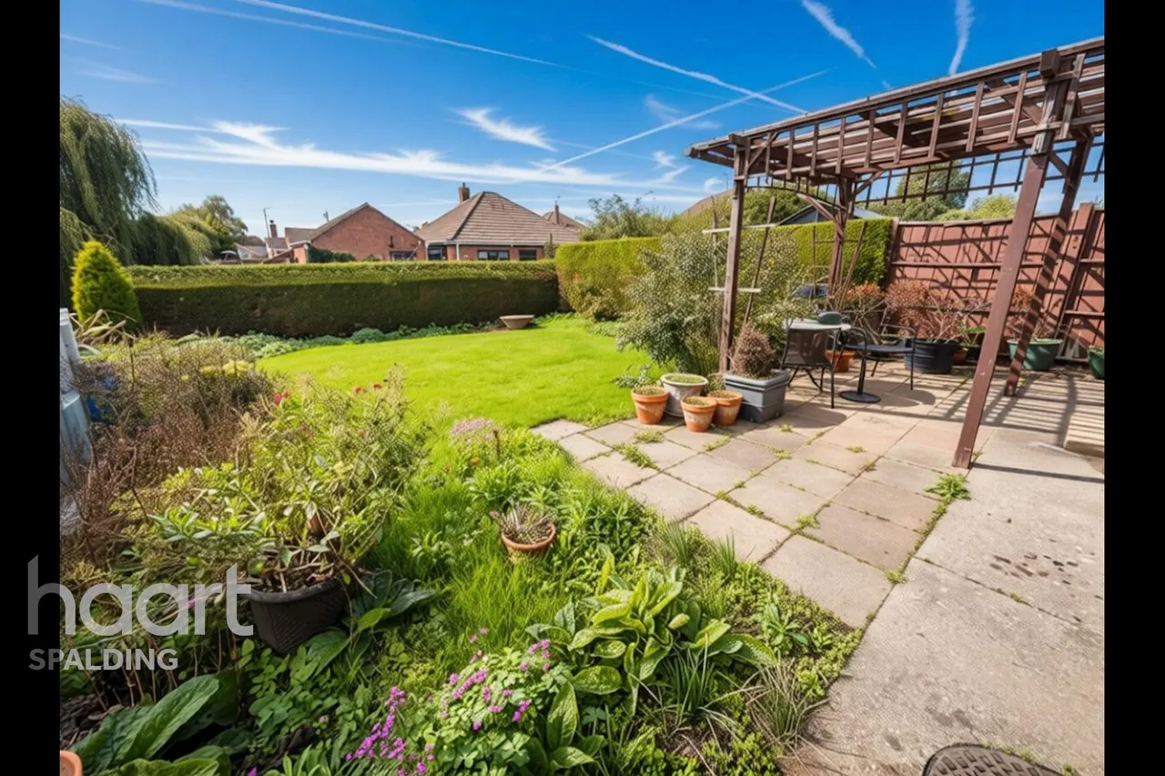 Littlebury Gardens, Holbeach, PE12, photo 16
