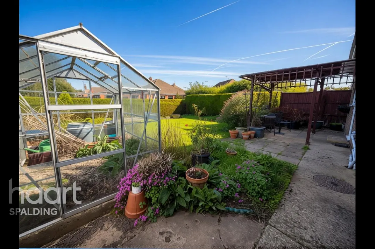 Littlebury Gardens, Holbeach, PE12, photo 17