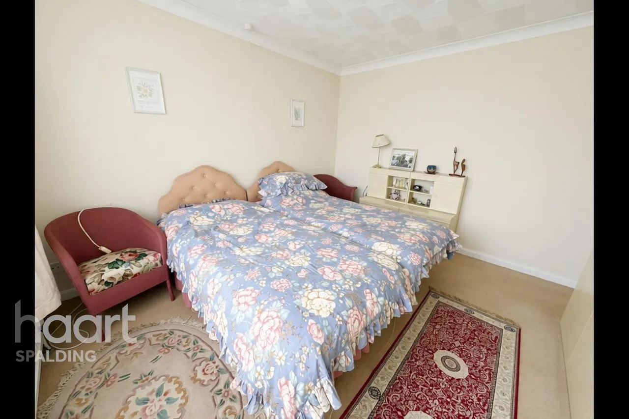 Littlebury Gardens, Holbeach, PE12, photo 11