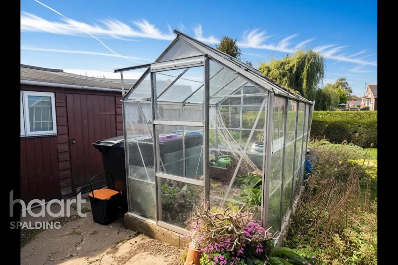 Littlebury Gardens, Holbeach, PE12, photo 15