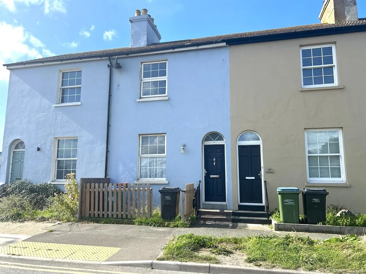 2 bed house for sale, Beach Road, Newhaven