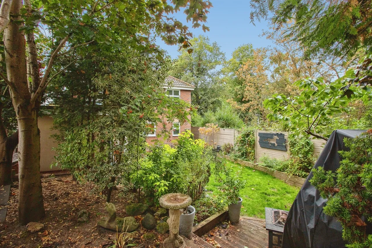 Redcar Close, Mansfield, NG18, photo 20