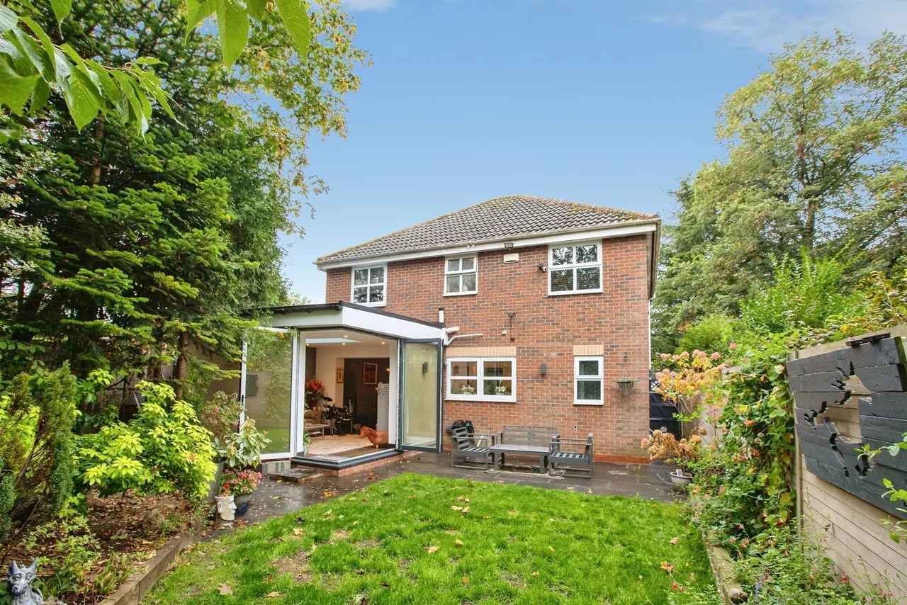 Redcar Close, Mansfield, NG18, photo 2