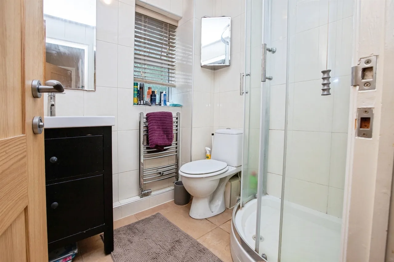 Redcar Close, Mansfield, NG18, photo 19