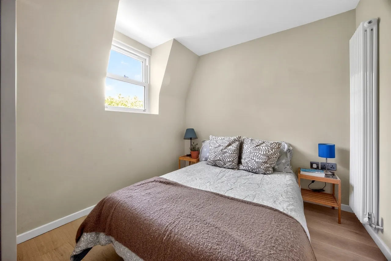 Elsham Road, London, photo 7
