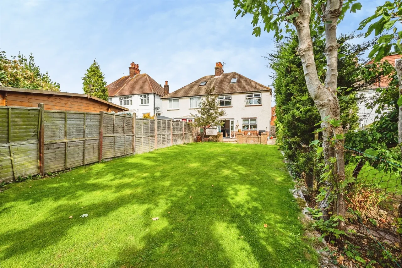 Milton Road, Eastbourne, photo 10