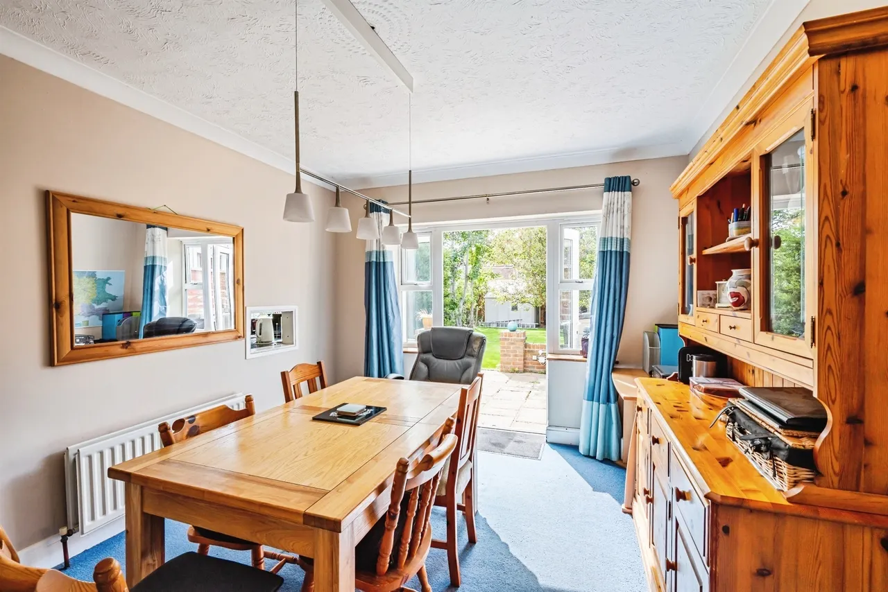 Milton Road, Eastbourne, photo 6